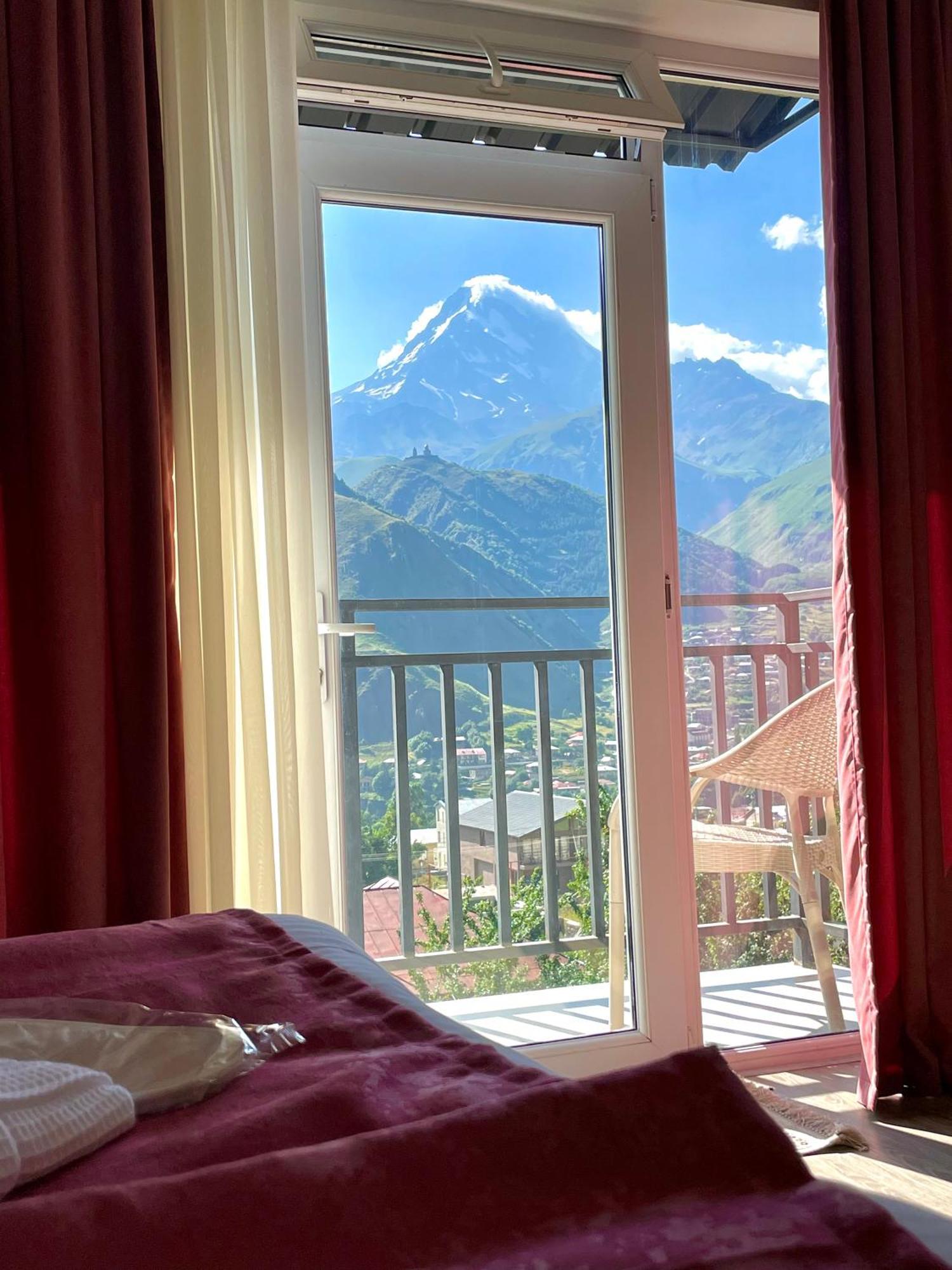 Отель Planet Kazbegi Экстерьер фото