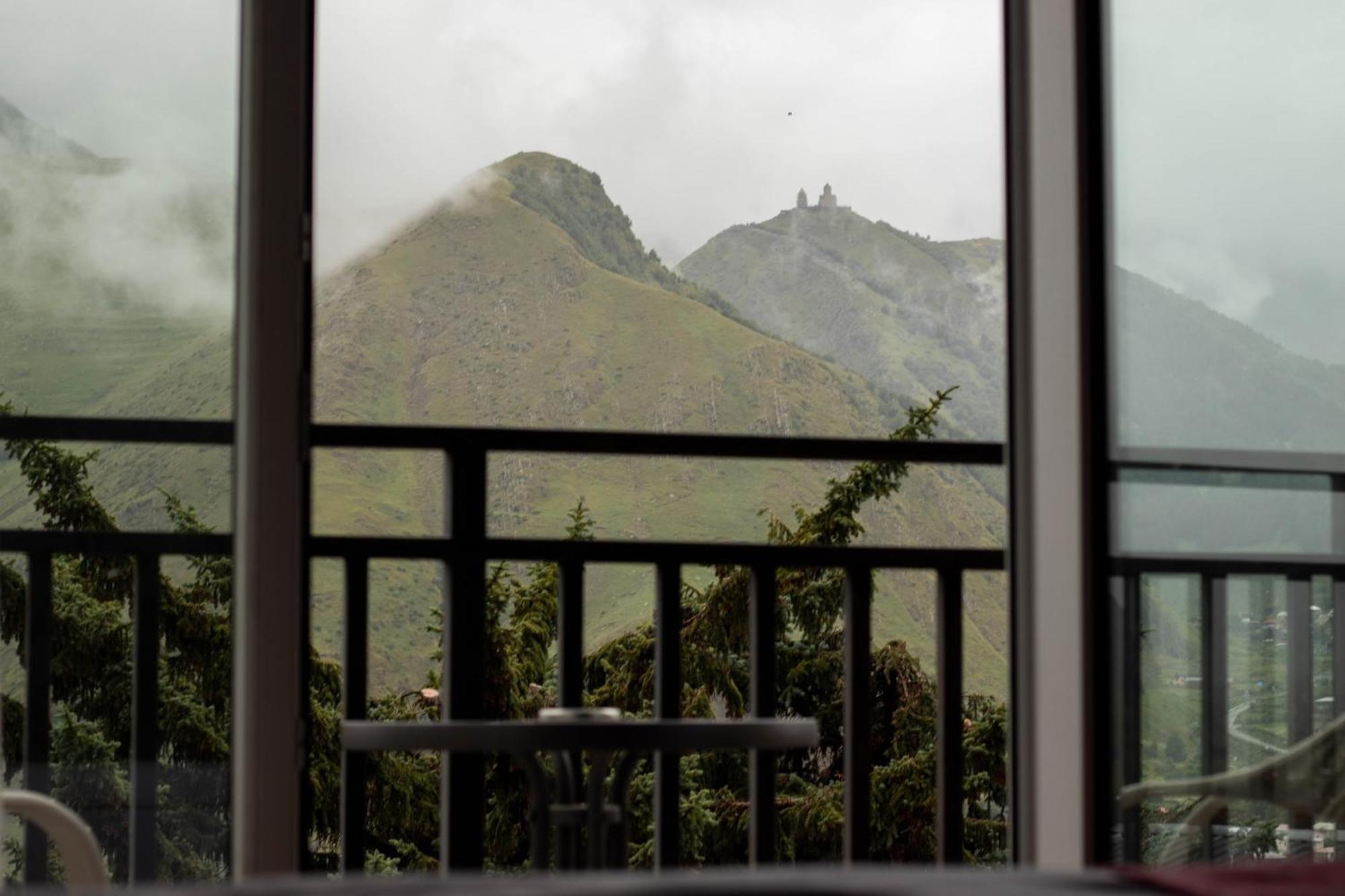 Отель Planet Kazbegi Экстерьер фото