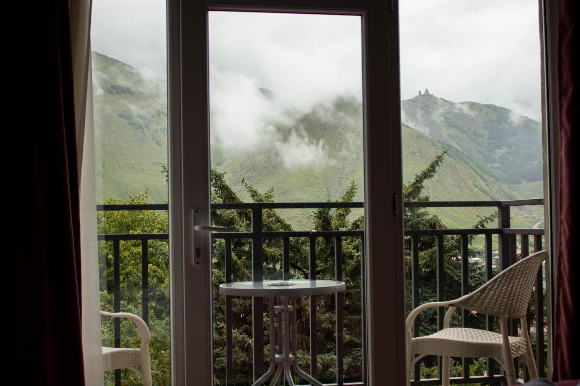Отель Planet Kazbegi Экстерьер фото