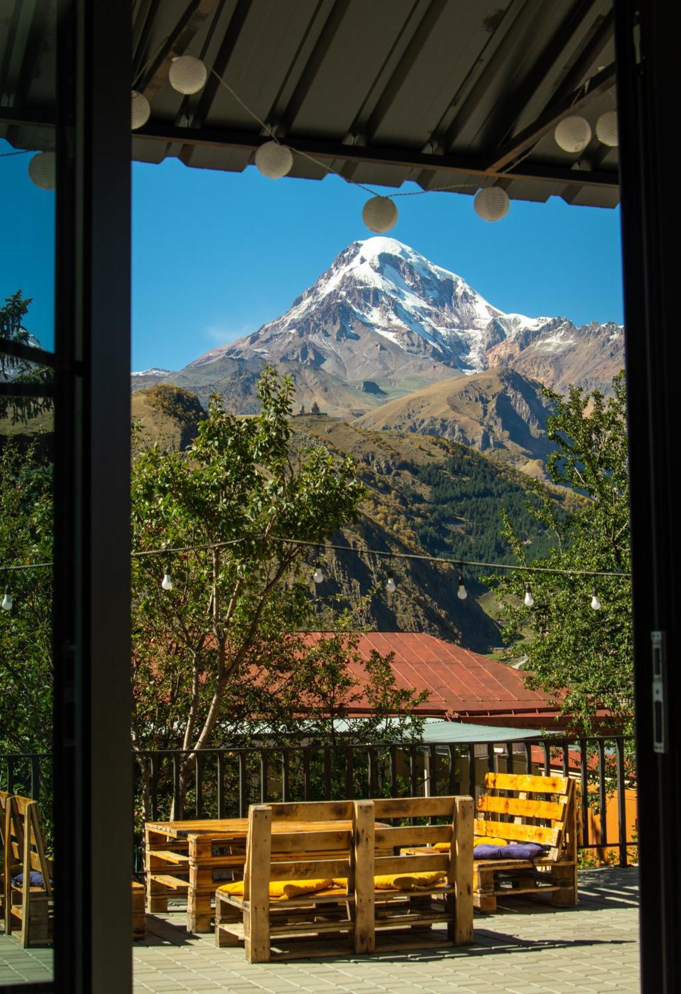 Отель Planet Kazbegi Экстерьер фото